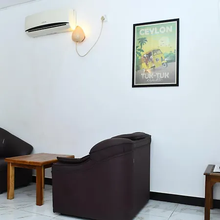 Lavinia Blue Hotel Dehiwala-Mont Lavinia Extérieur photo