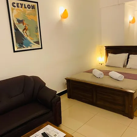 Lavinia Blue Hotel Dehiwala-Mont Lavinia Extérieur photo