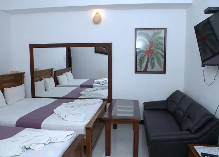 Lavinia Blue Hotel
