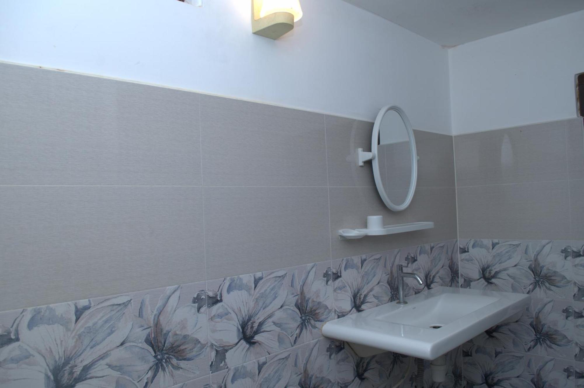 Hotel Lavinia Blue 2*