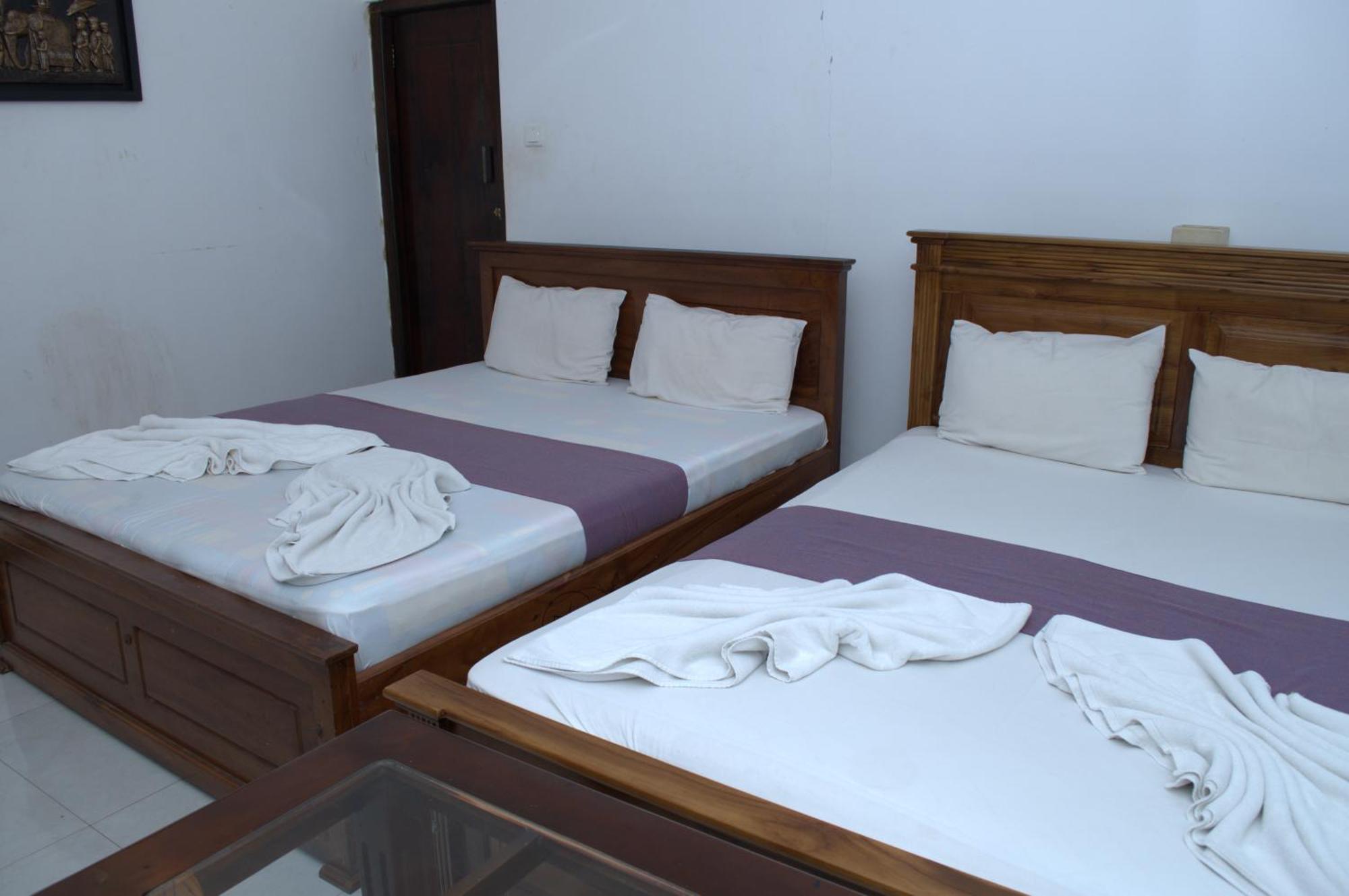 Lavinia Blue Hotel 2*